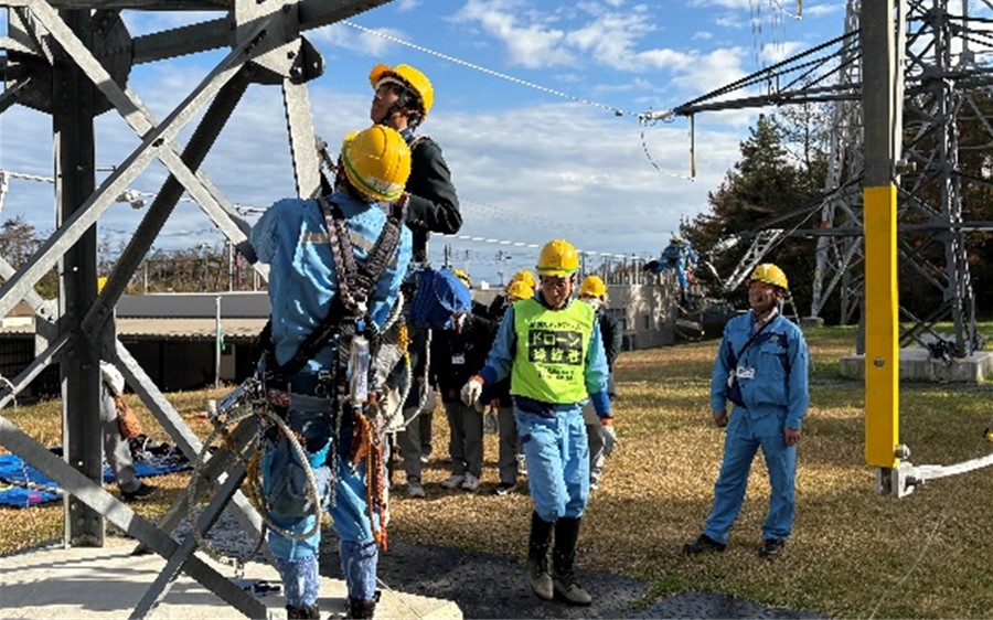勿来工業高校×東北電力ネットワーク㈱（送配電設備での実技研修）