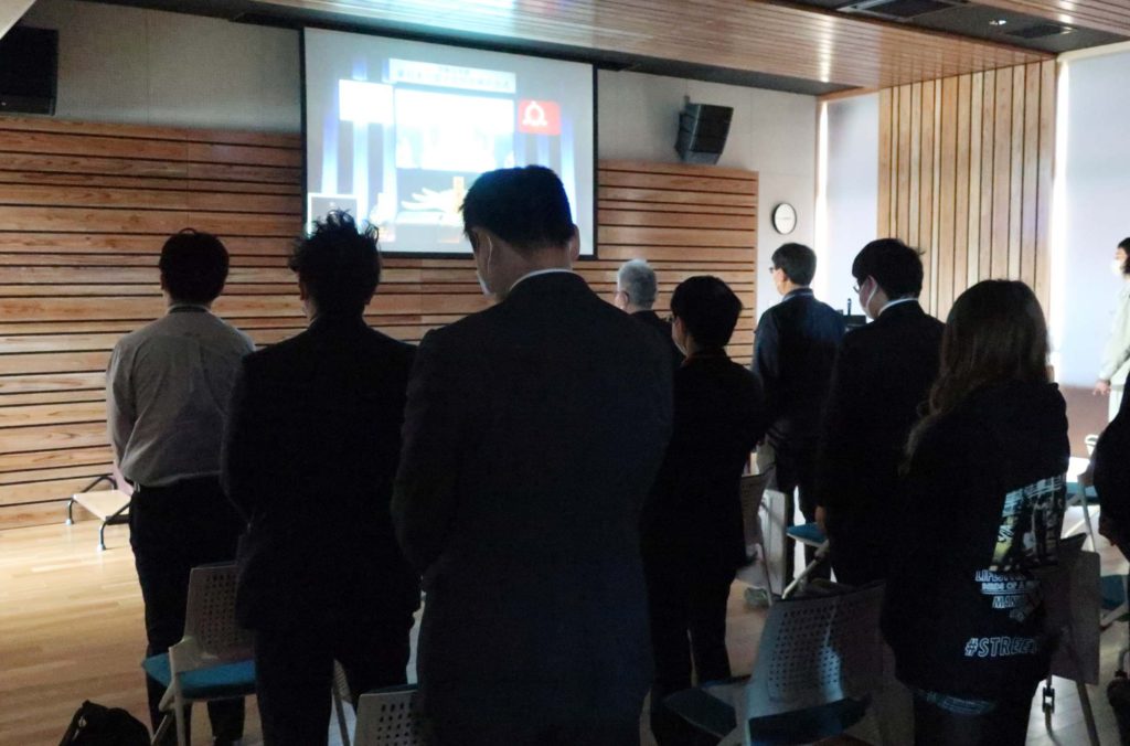 東日本大震災追悼復興祈念式をカンファレンスホールで上映しました！-1